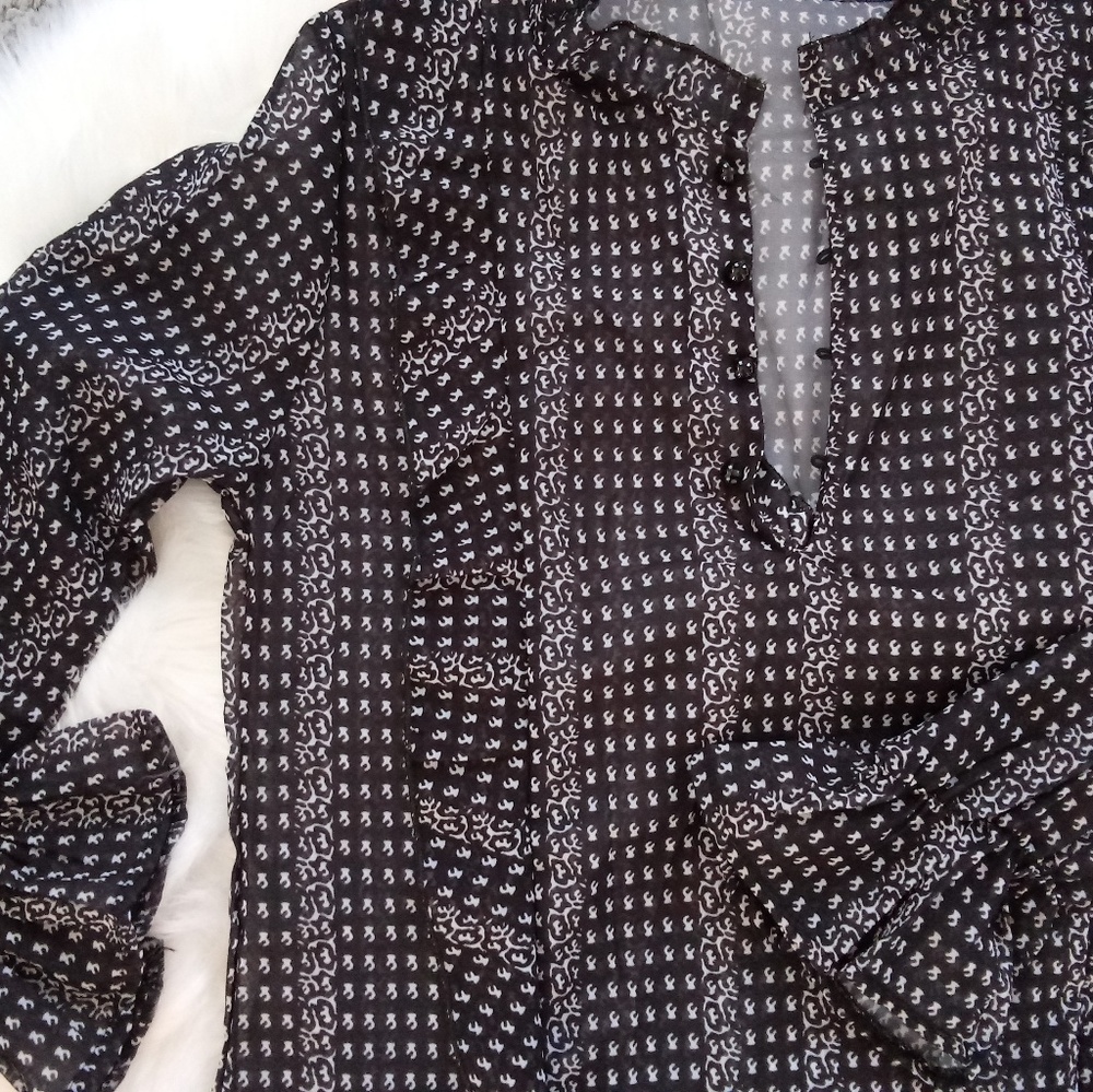1 LEFT! Black & White Blouse S M L - Picture 4 of 6